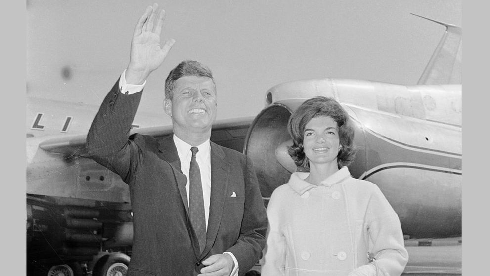 Blestemul membrilor familiei Kennedy. Ar fi trebuit să stea departe de avioane