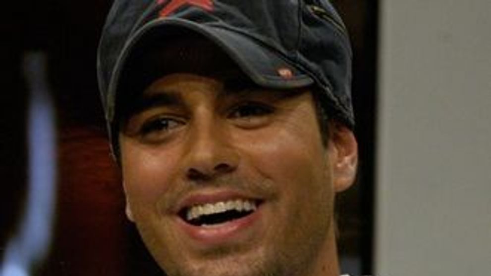 Enrique Iglesias si-a doborat propriul record VIDEO
