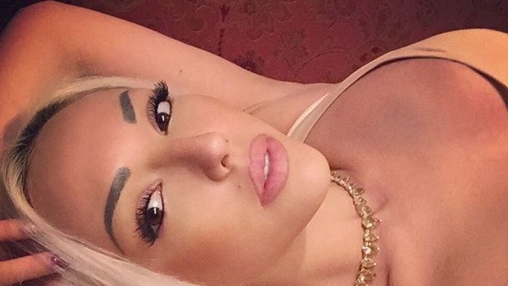 Alexandra Harra nu mai arata asa. La ce schimbare radicala de look a apelat vedeta