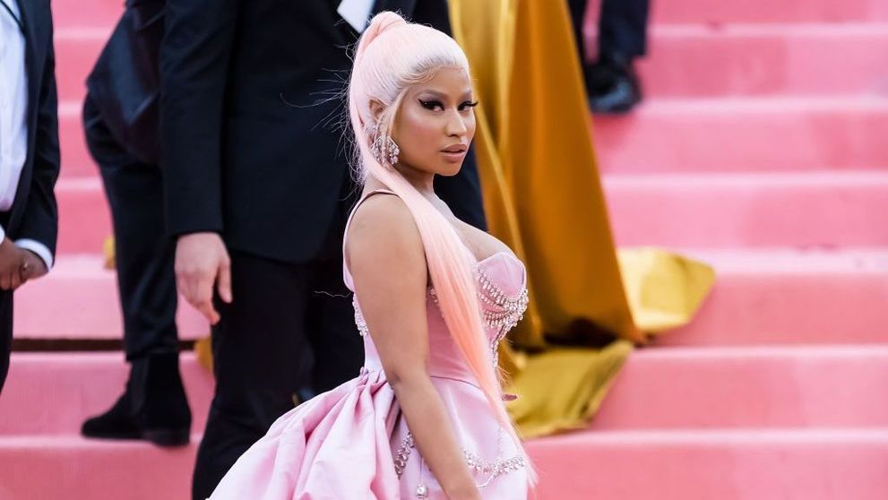 Nicki Minaj l-a arătat lumii pe băiețelul ei de trei luni. Fiul vedetei poartă numai haine de la branduri celebre