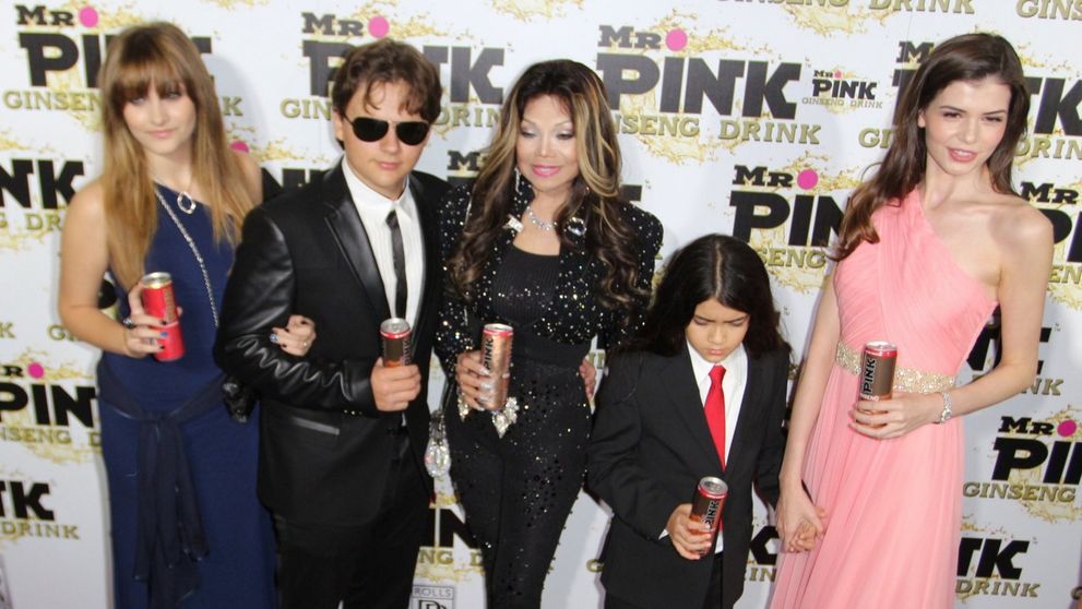 Prima reuniune publică a tuturor celor 3 copii a lui Michael Jackson de când... au apărut alături de Monica Gabor, în 2012. Cum arată acum
