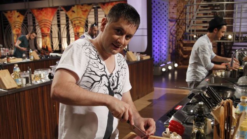 Asta sigur n-o sa-i placa lui Chef Catalin! Octavian Strunila, mare specialist in clatite