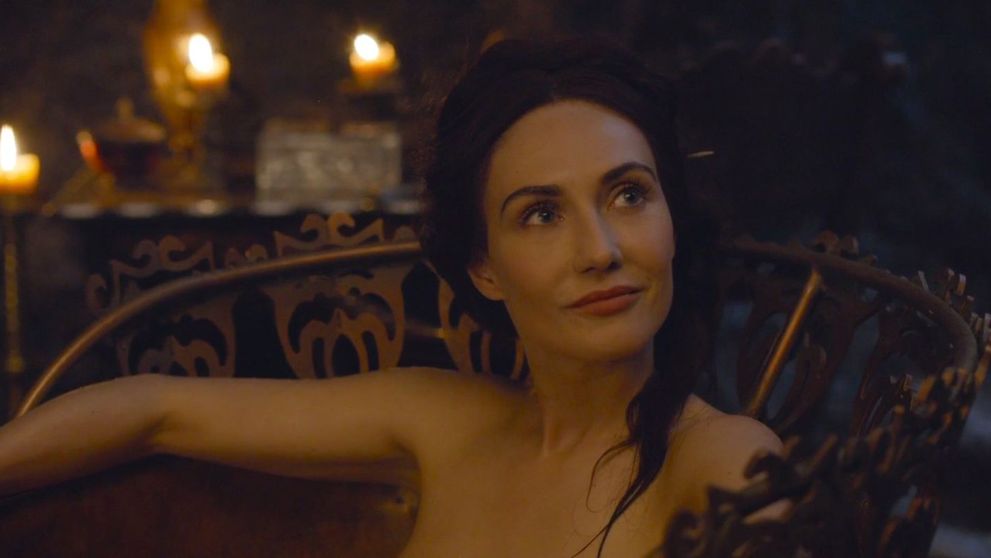 A apărut goală în Game of Thrones, dar nu crede că era necesar. Ce spune Melisandre despre scenele sale sexy