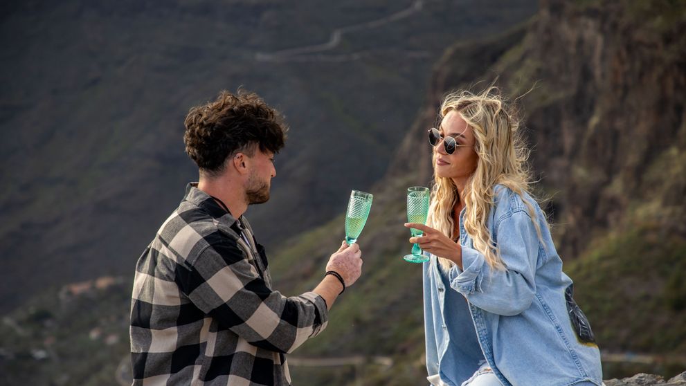 Love Island, 8 noiembrie 2023. Anne și Adrian, discuții serioase la întâlnirea romantică: „Păreai fată de club”