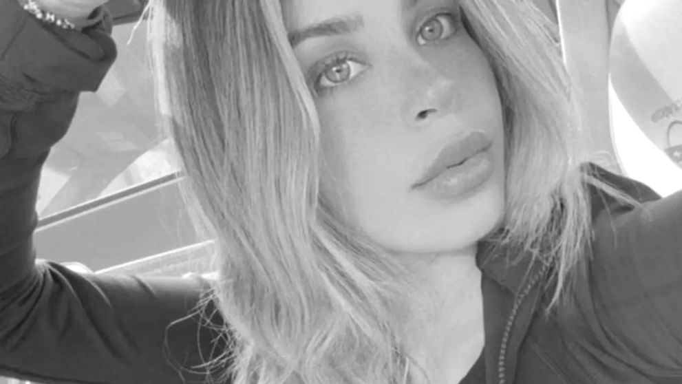 O tânără de 27 de ani a fost împușcată mortal de soacra ei. Momentul crimei a fost surprins de camerele de filmat. Motivul halucinant pentru care femeia și-a ucis nora: „Ești al meu, ea mi te-a furat”