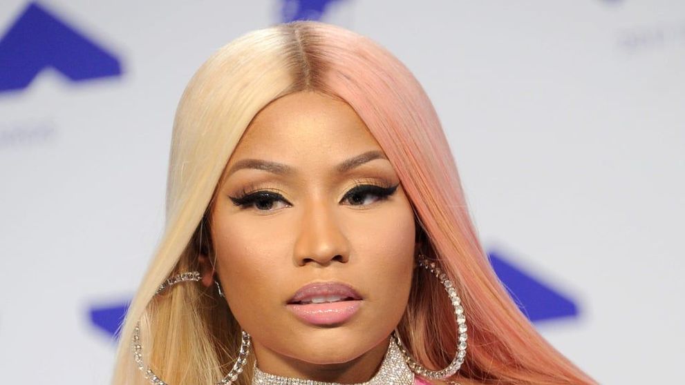Nicki Minaj, gafă vestimentară majoră pe scena. Filmulețul care a aprins imaginația fanilor
