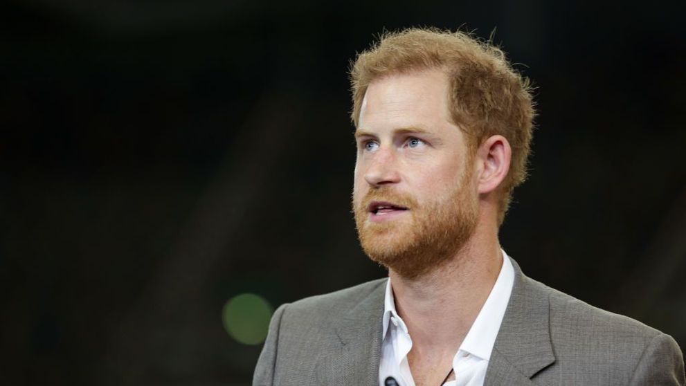 Prințul Harry ar fi avut o aventură cu Catherine Ommanney, o cunoscută vedetă TV din SUA cu 13 ani mai în vârstă