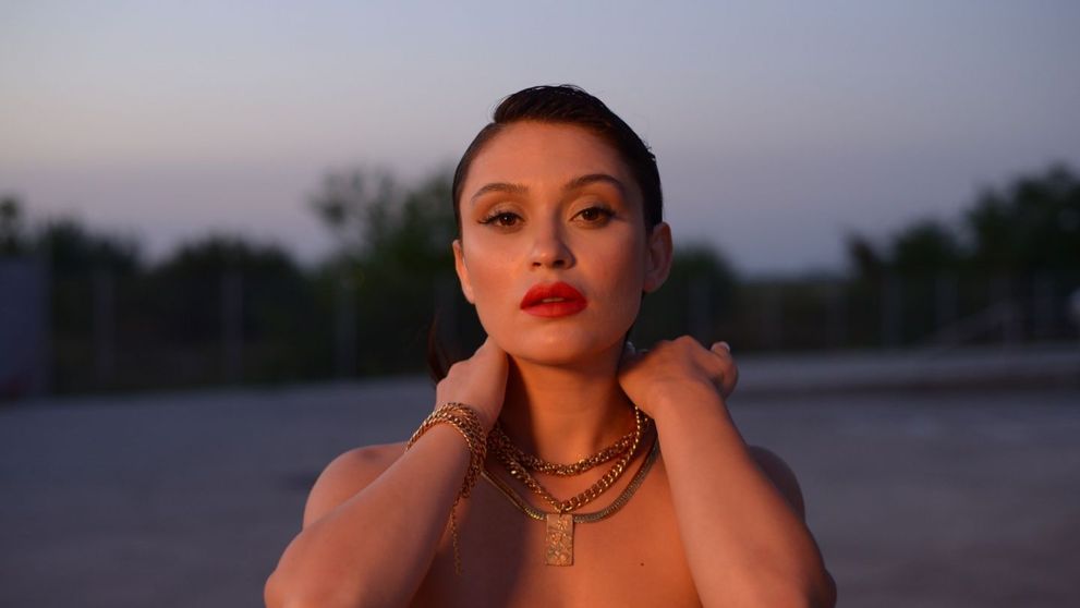 Mâine, Irina Rimes revine cu o schimbare de stil și o colaborare inedită cu Cris Cab pentru piesa „Your Love”