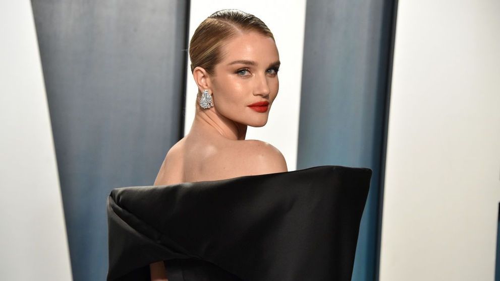Imaginea cu care Rosie Huntington-Whiteley demonstrează cât de bine arăta încă din adolescență