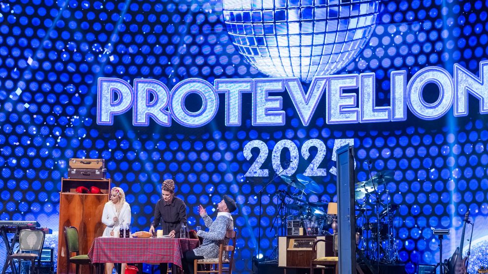 De Anul Nou, ai chef de distracție, ai chef de PROTEVELION! În această seară, de la ora 20:00, Raluka și Pavel Bartoș te invită la petrecerea pe care o vei ține minte tot anul!