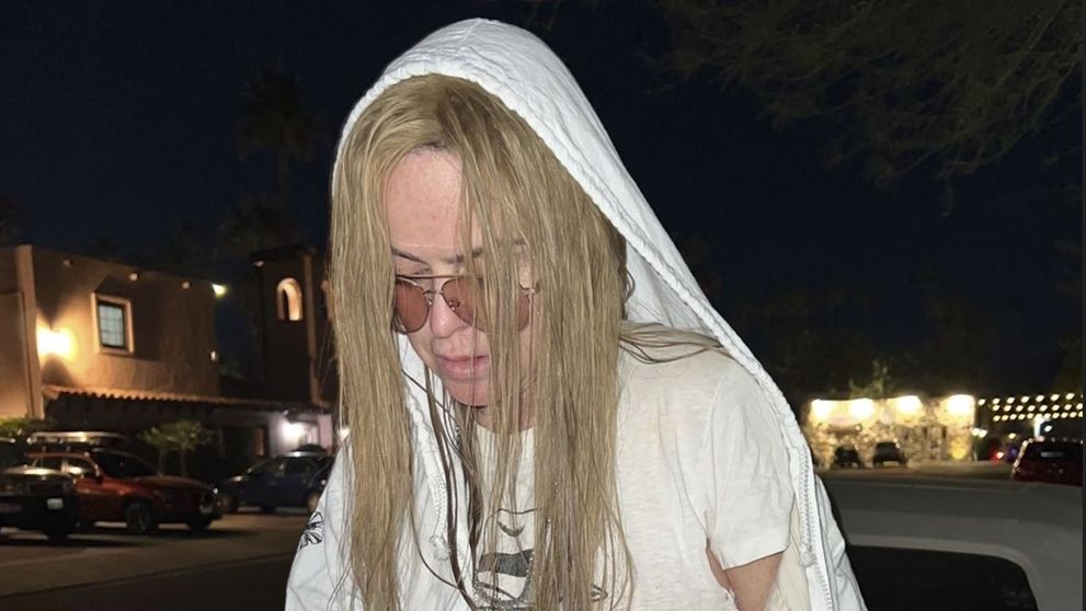 O actriță de la Hollywood și-a îngrijorat fanii cu cea mai recentă apariție! Unii abia au recunoscut-o: „Zici că e Ozzy Osbourne în ultima poză”