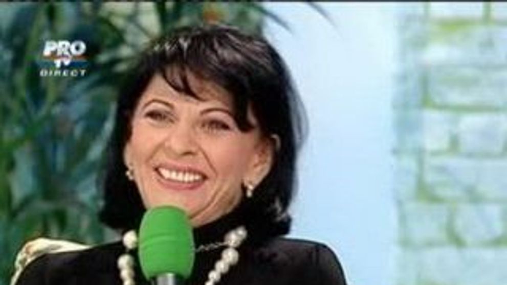 Elena Carstea: 