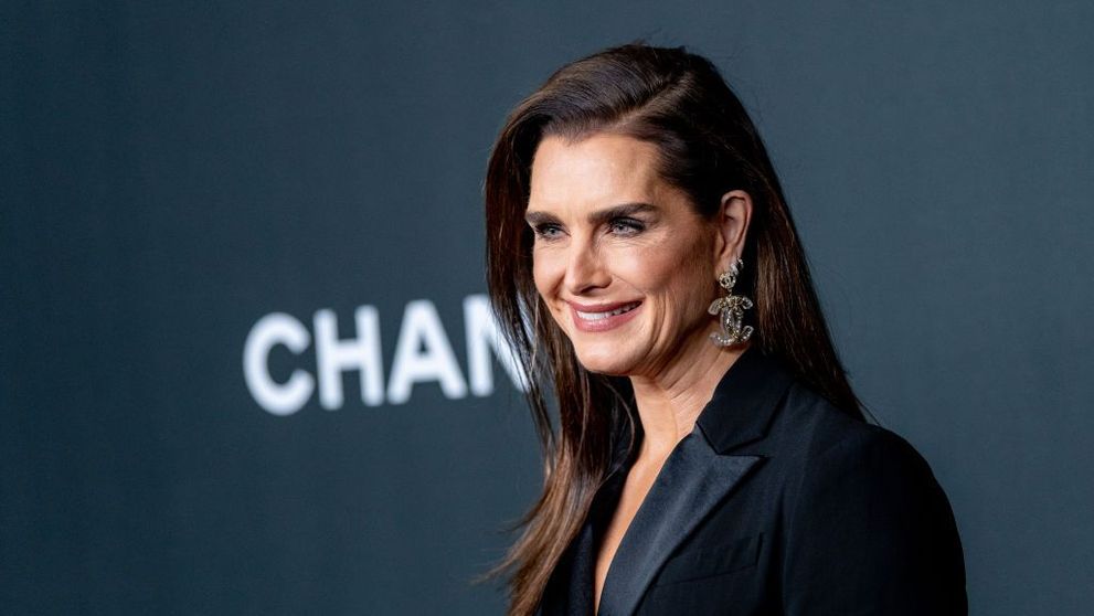 Brooke Shields, nevoită să se deplaseze cu cârjele. Motivul pentru care a ajuns în această situație neplăcută