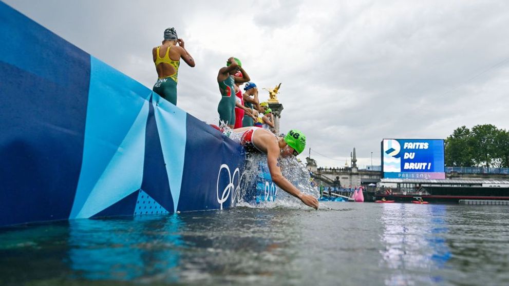Primele „victime” după ce au înotat în Sena: Belgia și Elveția, primele țări care au anunțat sportivi bolnavi după proba de triatlon