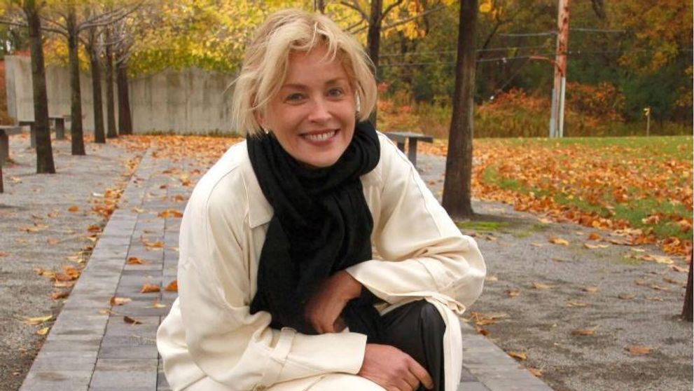 Clipe cumplite pentru Sharon Stone! Actrița, diagnosticată cu o tumoare: “Cereți întotdeauna o a doua opinie!”