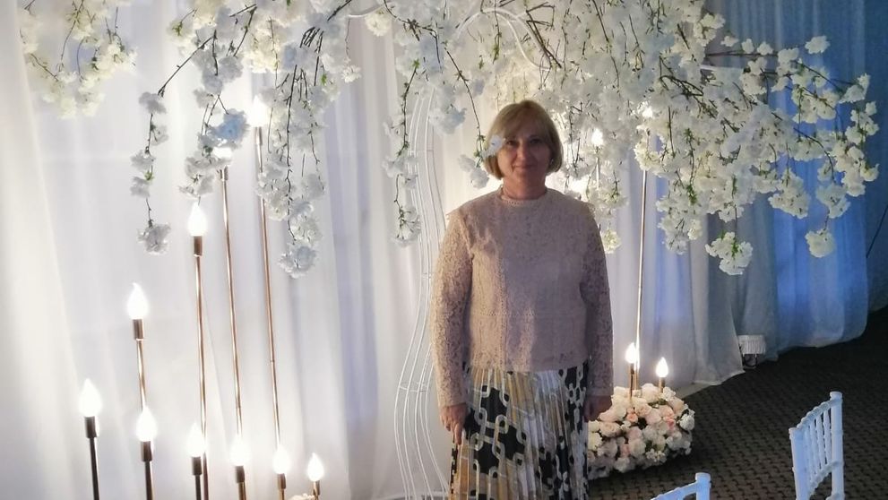 Cine era femeia care a murit după ce o contabilă a căzut peste ea, aruncându-se de la etajul cinci