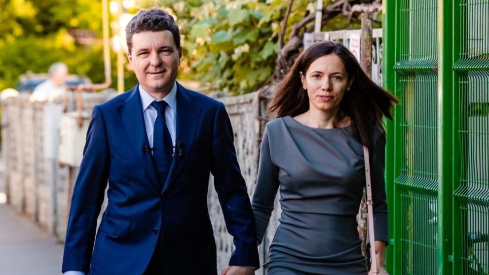 Ce a răspuns Mirabela Grădinaru, partenera lui Nicușor Dan, la întrebarea: „Copiii dumneavoastră sunt botezați?”. Prima Doamnă a României a dezmințit o informație falsă, care se vehicula pe rețelele de socializare