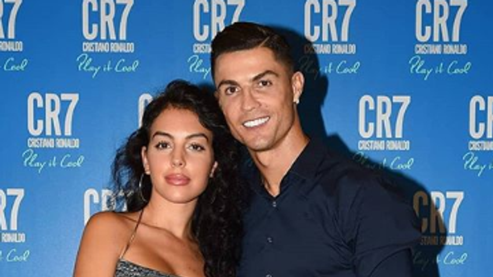 Iubita lui Ronaldo, posterior mai sexy ca al lui Jennifer Lopez. Cum arată într-o pereche de pantaloni mulați de piele