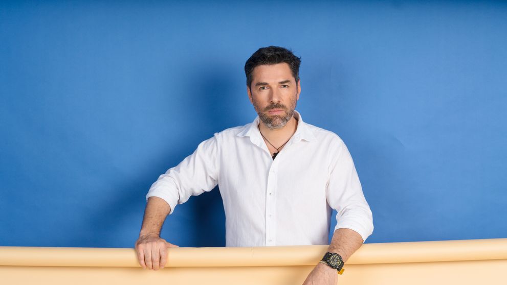 Duminică, la România, te iubesc!, Alex Dima prezintă ancheta Corupție cronică