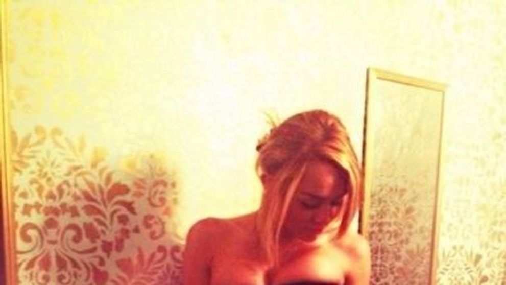 Miley Cyrus: Adio inocenta, <span style=