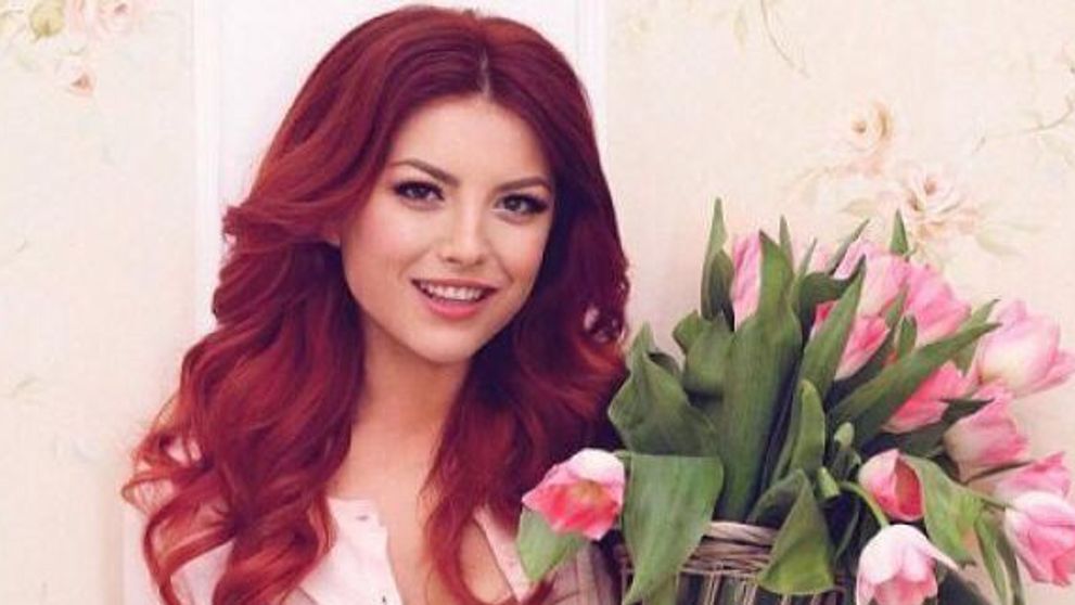 Elena Gheorghe nu mai arata deloc asa. Schimbarea de look facuta in urma cu putin timp