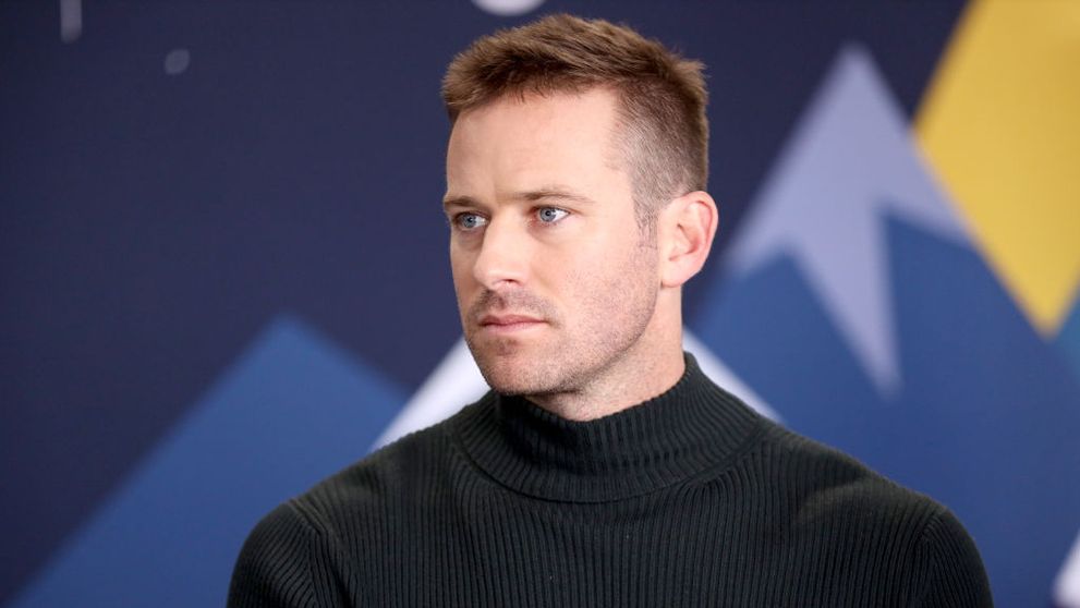 Armie Hammer, primul interviu după acuzațiile de viol și canibalism! Ce spune fostul star de la Hollywood despre acuzațiile care i-au distrus cariera, l-au falimentat și l-au făcut să se gândească la sinucidere
