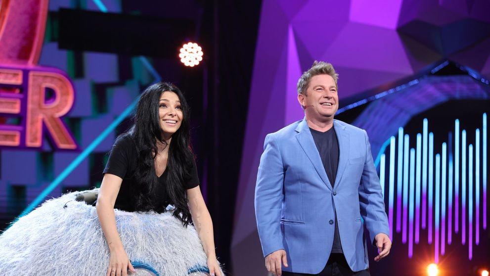 Corina Caragea și Cătălin Zmărăndescu s-au demascat la Masked Singer România! Show-ul a fost lider de audiență