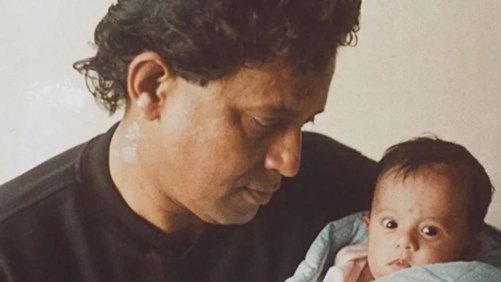 Povestea celebrului actor indian Mithun Chakraborty, care a adoptat o fetiță găsită la gunoi. Cum arată acum viața ei