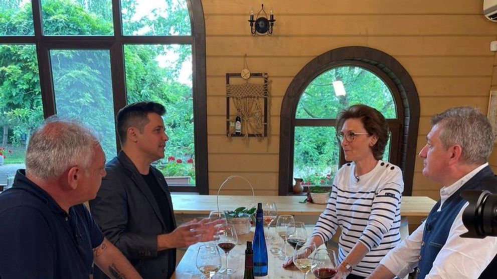 Wine Trips România | Pe drumul vinului românesc la Crama SERVE