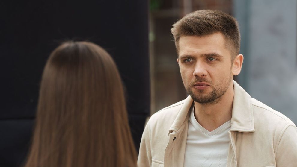De la 20:30, în CLANUL, fuga de adevăr continuă să rămână maraton, iar dragostea adevărată un teren nesigur