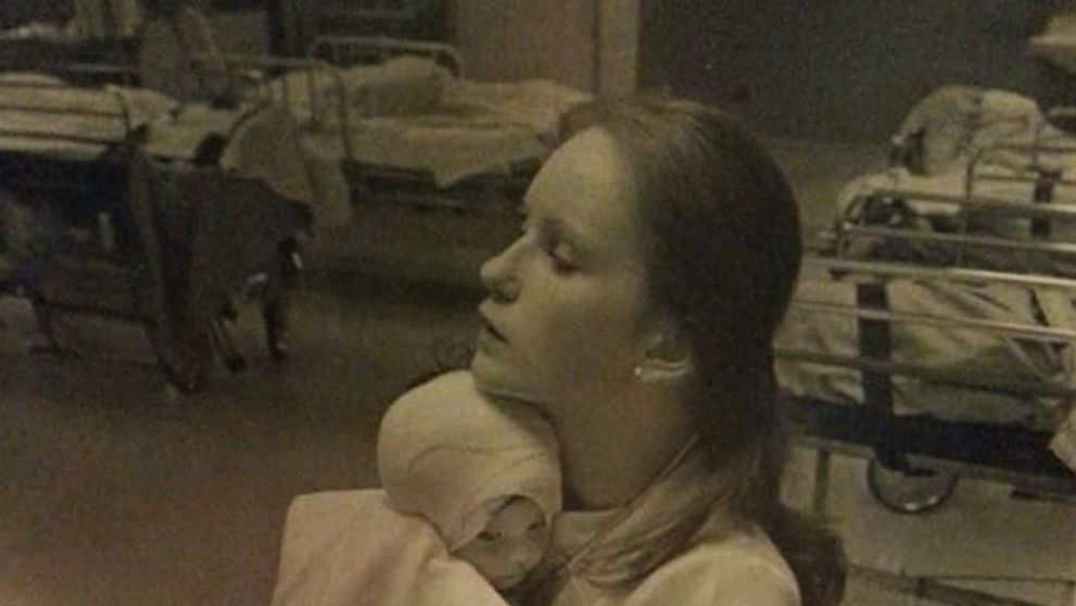 O infirmiera a avut grija de fetita care suferise arsuri grave. Ce s-a intamplat 37 de ani mai tarziu e emotionat