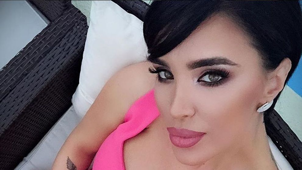Adelina Pestrițu, ținuta sumară care i-a enervat pe fani: „Ți-au ieșit prea artificiali în poza asta