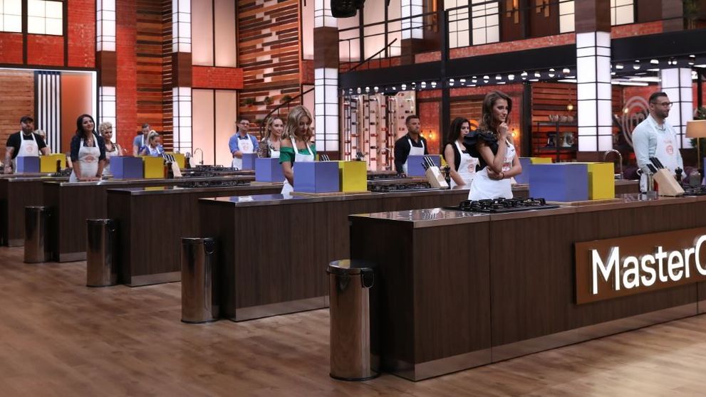 Luni seară, cutiile cu surprize vor dicta meniul pregătit de concurenții MasterChef