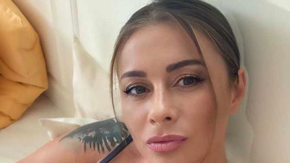 Anamaria Prodan, fotografiată în costum de baie în lift! Imaginea a adunat zeci de mii de like-uri