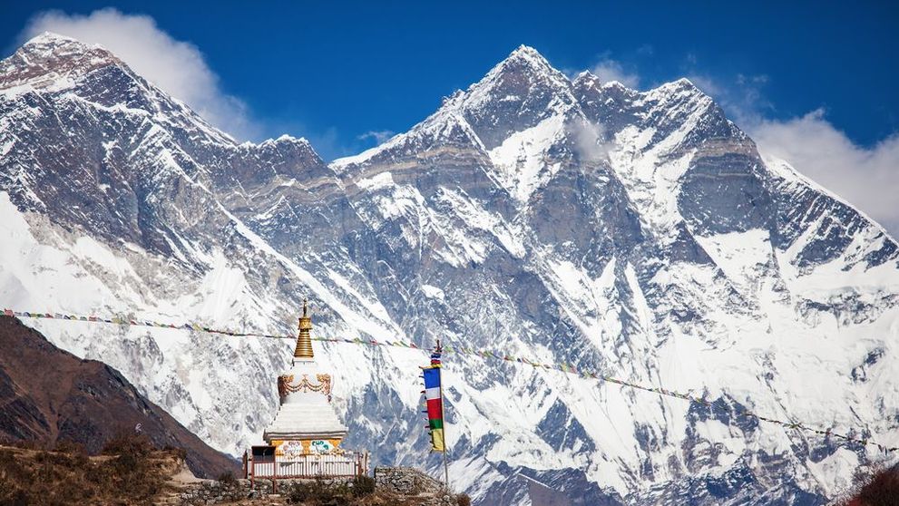Fenomen spectaculos. Oamenii din India pot vedea Munții Himalaya pentru prima dată după zeci de ani