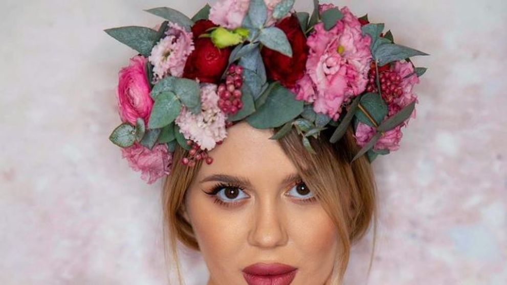 Emily Burghelea, zeci de mii de like-uri pentru o ținută sexy. Cum a ieșit la plimbare cu rolele