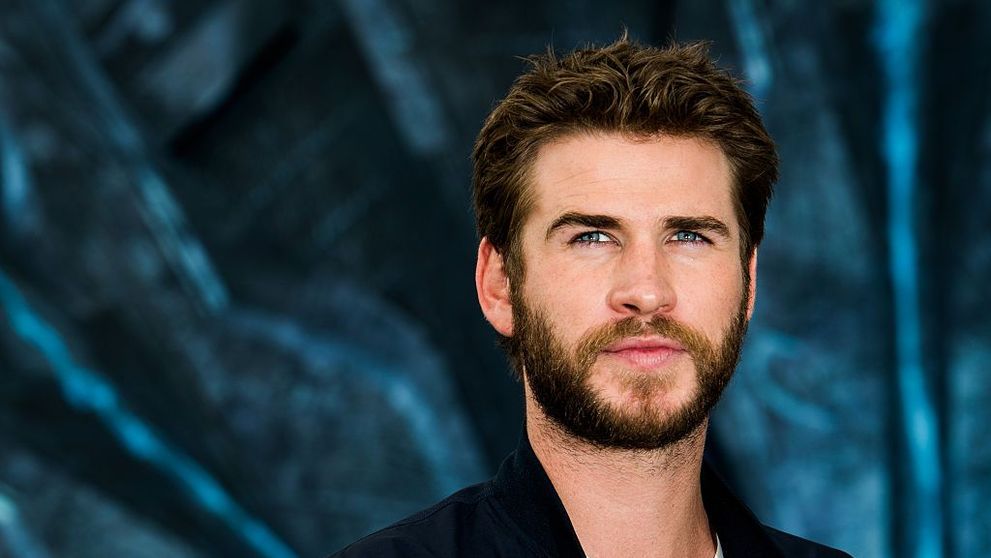 Dovada că Liam Hemsworth a trecut peste despărțirea de Miley Cyrus. Unde a fost fotografiată noua iubită a actorului