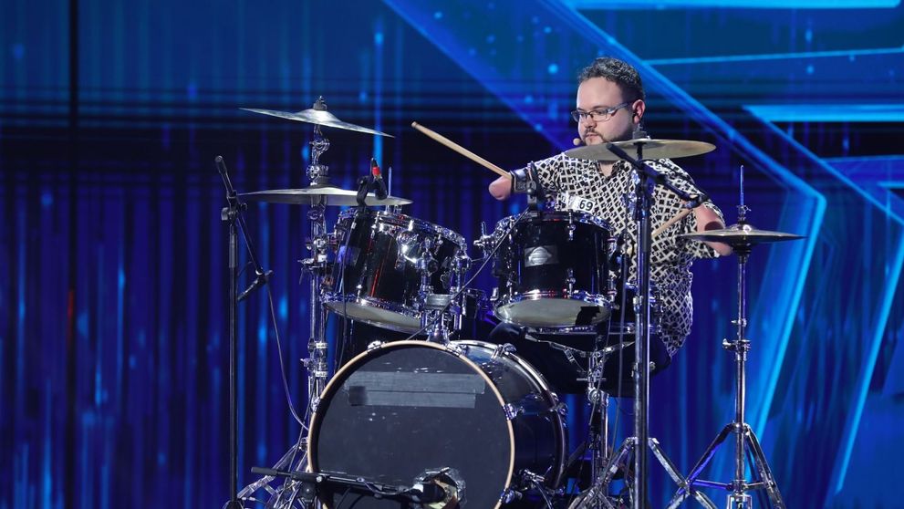 Românii au talent 2020 - Cornel Hrișcă Munn s-a născut fără mâini, dar rupe tobele, la Românii au talent