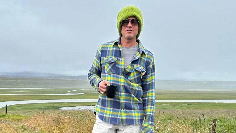 Brad Pitt ne urează „bună dimineața la cafeluță” din Islanda. Actorul a pornit într-o aventură pe două roți prin ținutul focului și al gheții