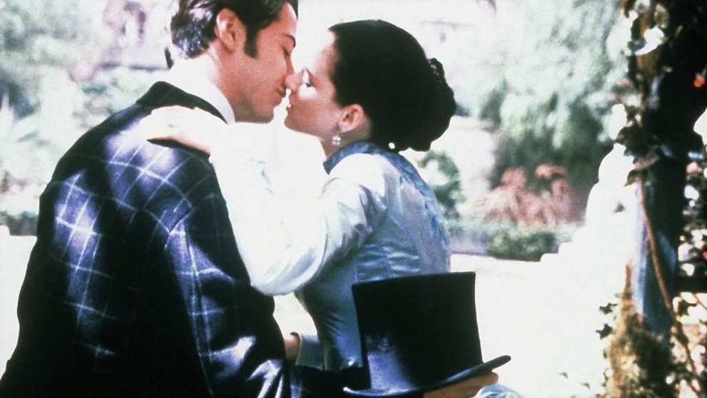 Keanu Reeves și Winona Ryder, căsătoriți accidental în România. Cum și-au dat seama
