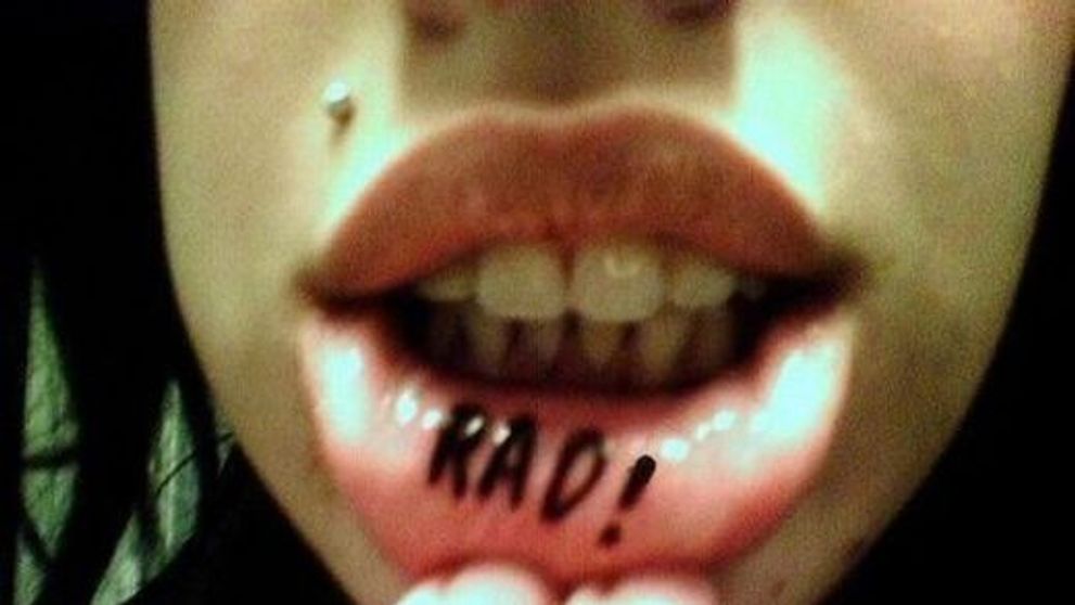 Cel mai dureros loc pentru un tatuaj FOTO