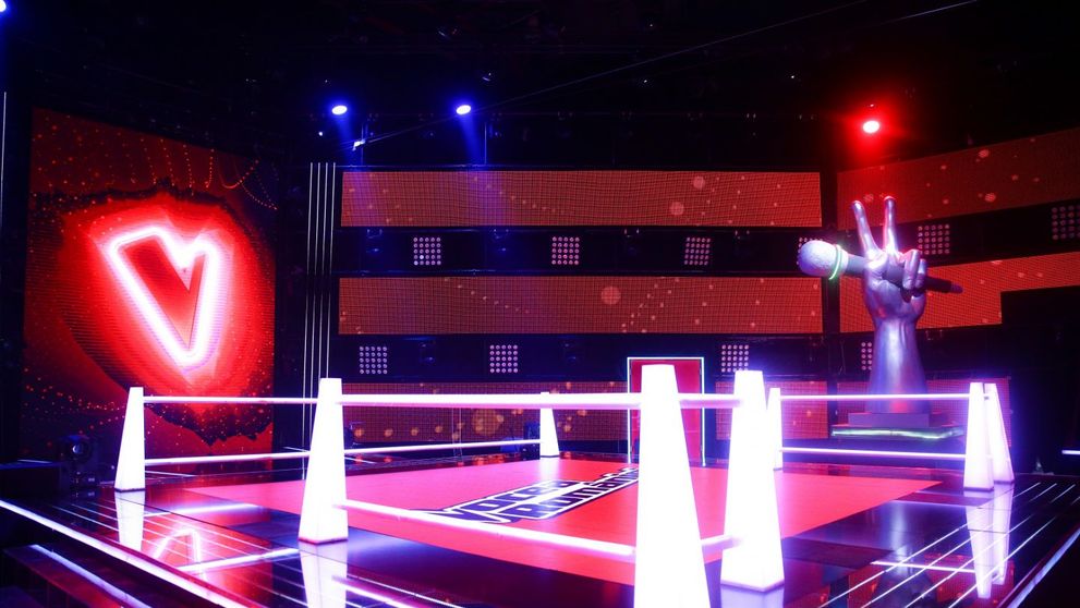 In premiera la Vocea Romaniei, un concurent va lua o decizie neasteptata in prima runda de confruntari, vineri, la 20:30