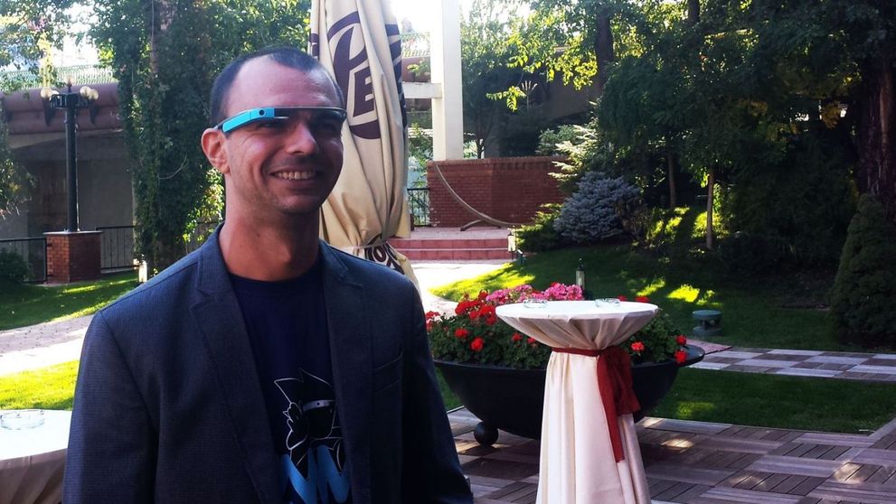 El este primul programator din lume care a scris un joc  pentru Google Glass: Andrei Urucu povesteste despre 