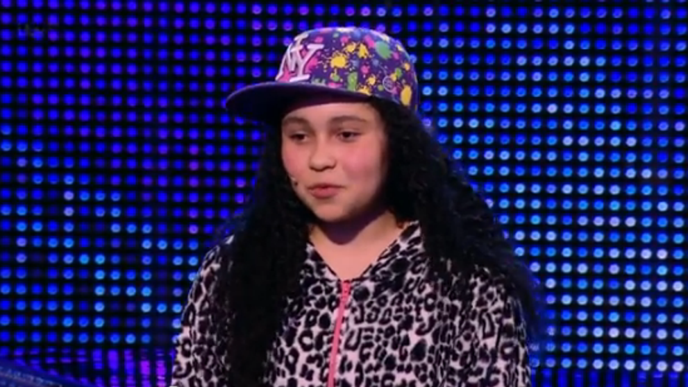 Au crezut ca nu are talent, dar i-a lasat masca dupa primele acorduri ale piesei. O tanara de 14 ani l-a impresionat profund pe Simon Cowell la 