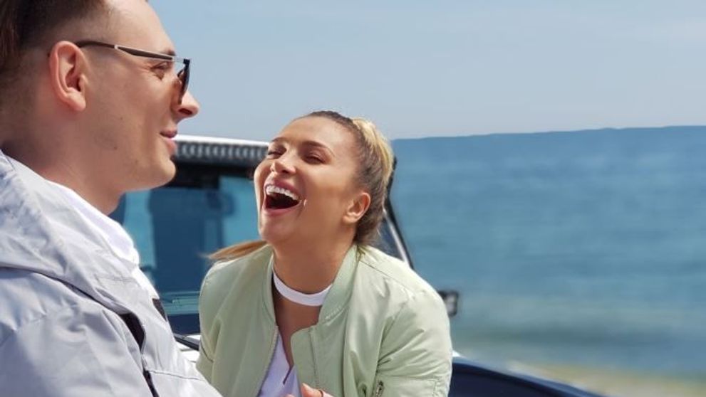 VIDEO Dor să te ador – cea mai vizionată piesă a anului pe Youtube