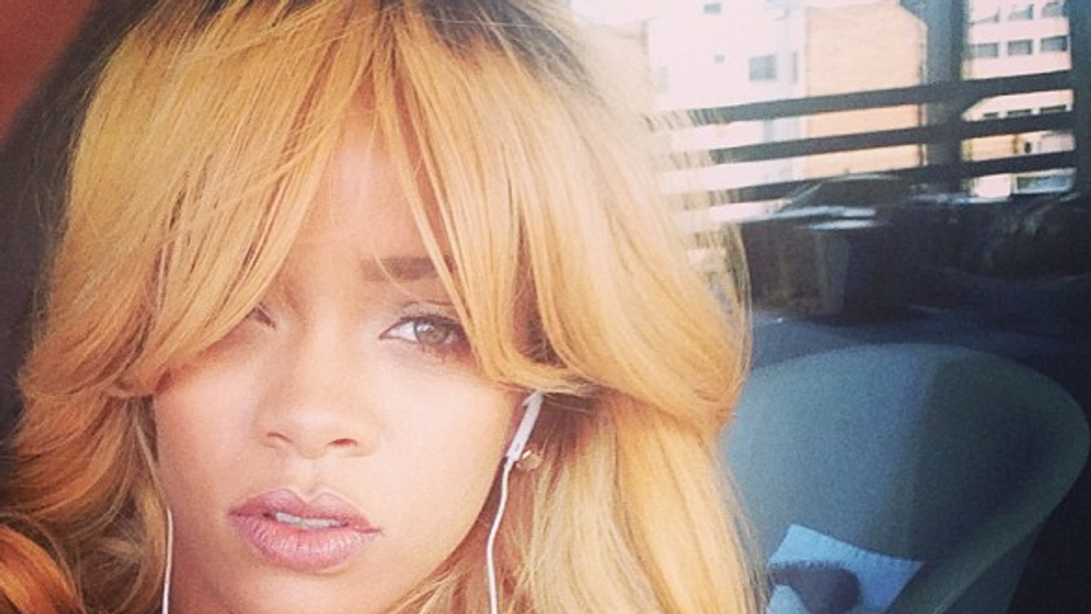 Rihanna, schimbare dramatica de look. Cum arata dupa ce a renuntat la extensii si par vopsit: 
