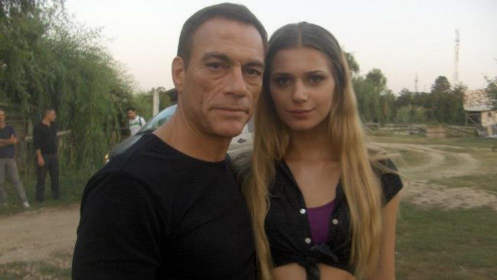 Lia Sinchevici de la SRC, alaturi de Van Damme, Shia LaBeouf si Dolph Lundgren