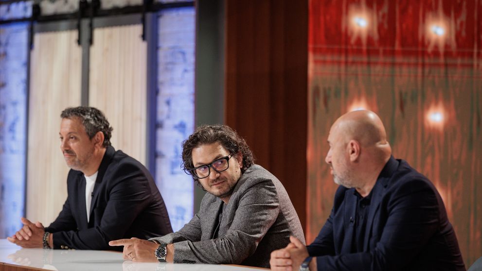 Murături la patru ace și o eliminare care va lăsa bucătăria MasterChef fără cuvinte! Chef Sorin Bontea: „Nu contează cât de bun ești. Dacă ai o zi proastă, pleci acasă!”