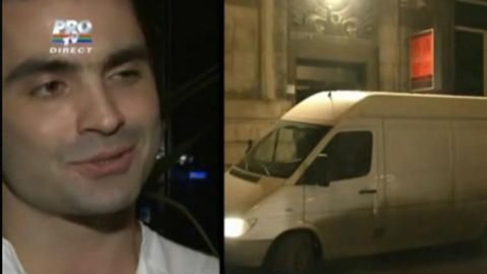 Oana Zavoranu a luat pana si mocheta si hartia igienica din casa! Pepe: 
