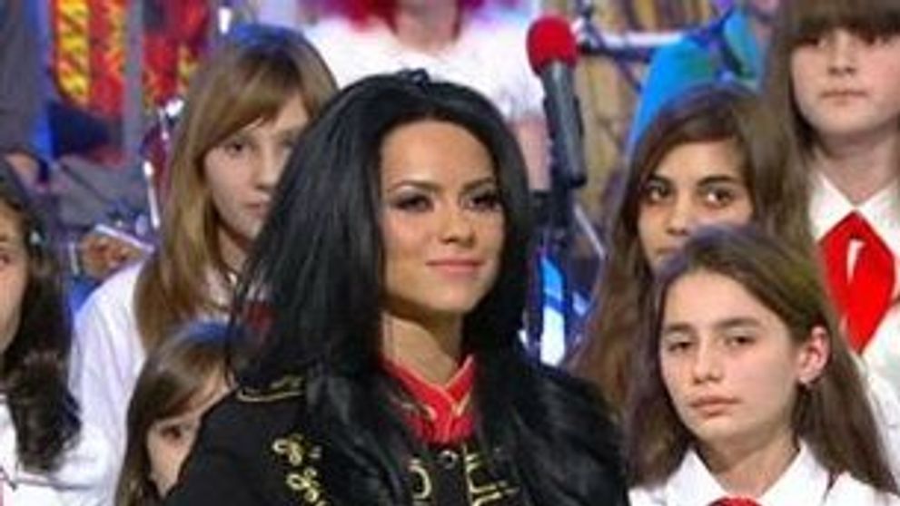 Inna: ’’Nu iau 100 de mii de Euro pentru Revelion, inca nu merit atat, dar voi mai munci la asta’’